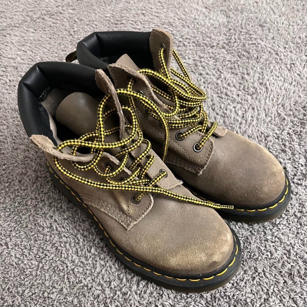 Doc martens size 6 boots